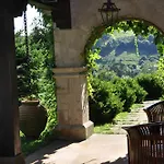 Arcadia 4*
