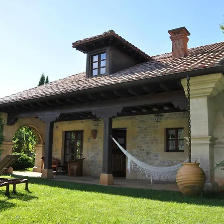 Arcadia Aparthotel 4*